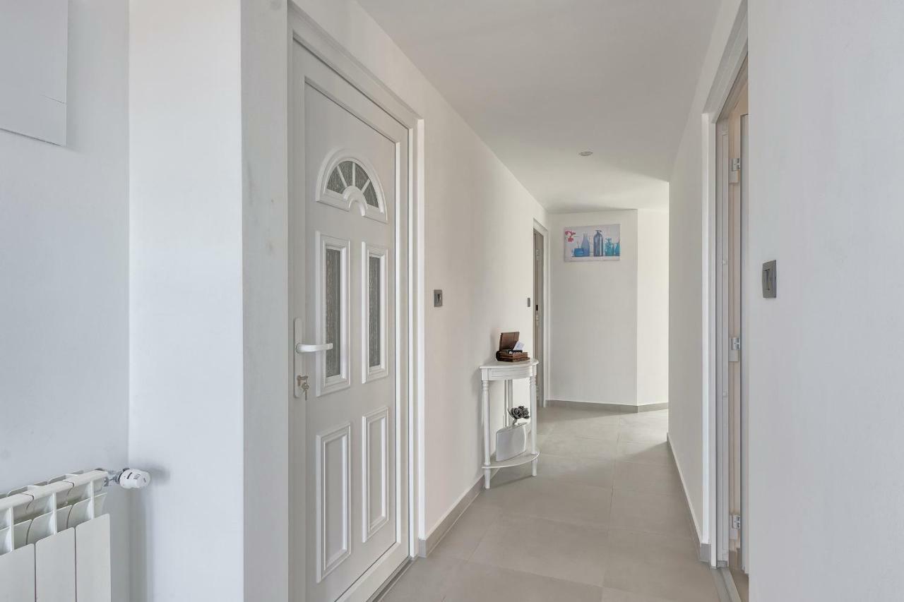 Apartments La Mer Пула Екстериор снимка